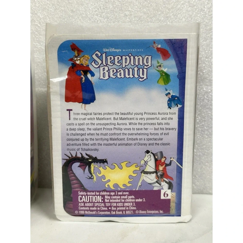 VTG Pocahontas Alice In Wonder Land‎ Disney Masterpiece Collection McDonalds